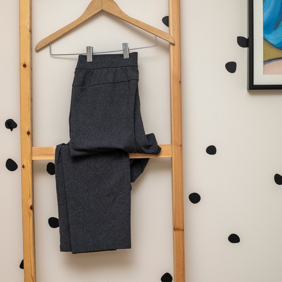 Lululemon ABC Pull-on pant - Picture 1 of 13